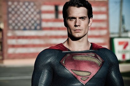 Mengenal Henry Cavill, si Bintang Baru Superman