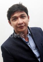 Mobil Sport Putih Kesayangan Pasha Ungu