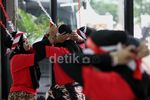Aksi Unik Suporter Indonesia