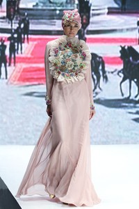 Jakarta, Indonesia - 02 Juni. Malik Moestaram Frammenti di Romance. Indonesia Islamic Fashion Fair 2013 at Jakarta Convention Center. 02 Juni 2013. Senayan. Jakarta. [Foto: Mohammad Abduh/Wolipop]