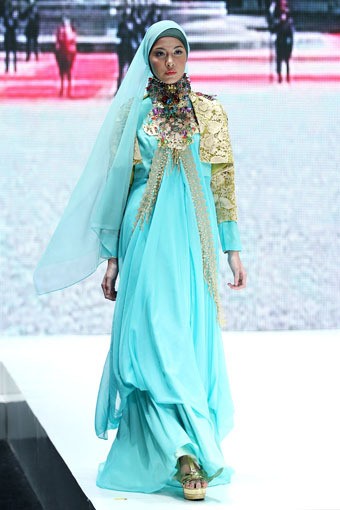 Jakarta, Indonesia - 02 Juni. Malik Moestaram Frammenti di Romance. Indonesia Islamic Fashion Fair 2013 at Jakarta Convention Center. 02 Juni 2013. Senayan. Jakarta. [Foto: Mohammad Abduh/Wolipop]