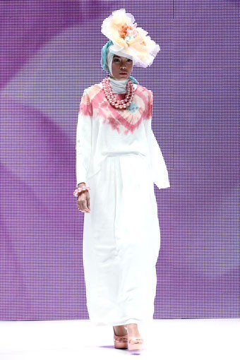 Jakarta, Indonesia - 02 Juni 2013. Dian Pelangi Ramadhan Rose. Indonesia Islamic Fashion Fair 2013 at Jakarta Convention Center. Senayan, Jakarta. [Foto: Mohammad Abduh/Wolipop]