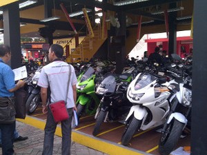 Bulan Ini Adira Targetkan Biayai Kredit 150 Ribu Kendaraan