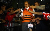 Deddy Kusdinar keluar dari Kantor KPK, Jl HR Rasuna Said, Jakarta, pukul 18.30 WIB. Lamhot Aritonang/detikFoto.