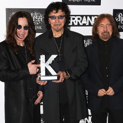 Album 13 Black Sabbath Diramalkan Puncaki Billboard 200 Chart