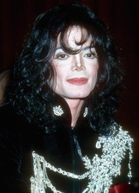 Mengintip Suasana Misterius Kamar Michael Jackson