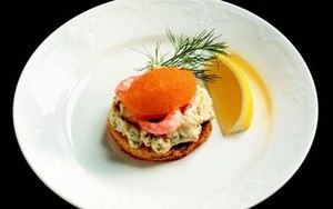 Gravad lux dan Toast Skagen Meriahkan Perayaan National Day of Sweden