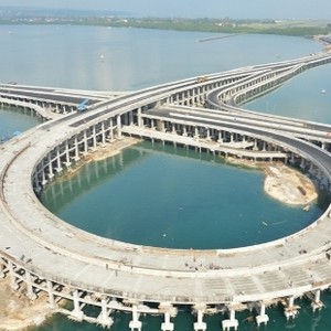 Dahlan: Setelah Suramadu, Tol Atas Laut Bali Juga Dilengkapi Jalur Motor