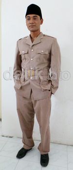 Maudy Koesnaedi Cantik Berkebaya