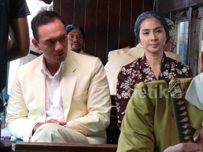 Mengintip Adegan Maudy Koesnaedi dan Ario Bayu di Soekarno