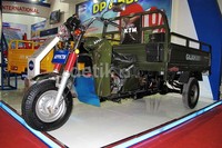 Motor niaga 3 roda ini bermesin diesel berkapasitas 460 cc Injection tipe WY188FD dengan menggunakan teknologi HEE (High Efficiency Engine).