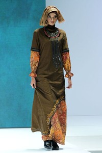 Jakarta, Indonesia - 02 Juni. Alphiana Chandrayani The Curse of the Black Pearl. Indonesia Islamic Fashion Fair 2013 at Jakarta Convention Center. 02 Juni 2013. Senayan. Jakarta. [Foto: Mohammad Abduh/Wolipop]