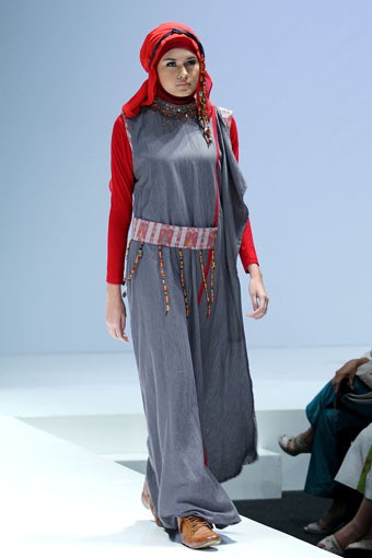 Jakarta, Indonesia - 02 Juni. Alphiana Chandrayani The Curse of the Black Pearl. Indonesia Islamic Fashion Fair 2013 at Jakarta Convention Center. 02 Juni 2013. Senayan. Jakarta. [Foto: Mohammad Abduh/Wolipop]