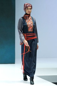 Jakarta, Indonesia - 02 Juni. Alphiana Chandrayani The Curse of the Black Pearl. Indonesia Islamic Fashion Fair 2013 at Jakarta Convention Center. 02 Juni 2013. Senayan. Jakarta. [Foto: Mohammad Abduh/Wolipop]