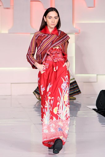 Jakarta, Indonesia - 23 Mei. Parang Kencana Electric Bloom. Jakarta Fashion & Food Festival 2013 at Mal Kelapa Gading. 23 Mei 2013. Jakarta. [Foto: Mohammad Abduh/Wolipop]