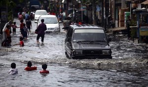 Cerita Warga Tentang Banjir Rob Terlama di Pademangan Jakut