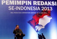 Presiden SBY meminta insan pers agar menelaah visi para capres di pemilu 2014 nanti. Hal itu untuk meningkatkan stabilitas ekonomi, politik, dan sosial yang telah dilakukan pemerintahan sebelumnya. Abror Rizki/Setpres.