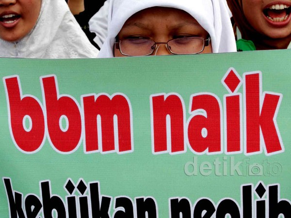 Demo Tolak Kenaikan BBM di Istana Negara