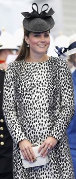 Kate Middleton Berseri-seri