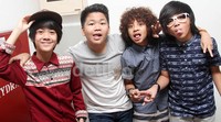 Gaya Coboy Junior menjulurkan lidahnya. Gus Mun/detikHOT.