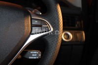 Fitur-fitur lain seperti steering mount paddle shifter, serta navigasi satelit juga disematkan bersama lampu otomatis, sensor wiper, cruise control, sensor mundur, koneksi bluetooth, serta push start button.