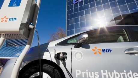 Toyota Kenalkan Mobil Hidrogen di 2015