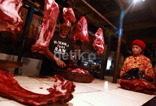 Tekan Harga Daging, Mentan Restui Bulog Impor Daging 3.000 Ton