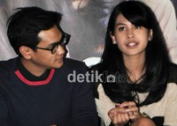 Afgan pun terlihat selalu memandangi wajah lawan mainnya itu. (noel/detikhot)