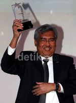 2 Bank Plat Merah Raih Penghargaan Service Excellence