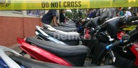 Selain itu polisi juga ikut mengamankan barang bukti 30 unit sepeda motor berbagai merk.