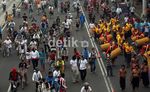 Parade Budaya Semarakkan Car Free Day