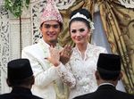 Momen-momen Bahagia Ricky Harun dan Herfiza (I)