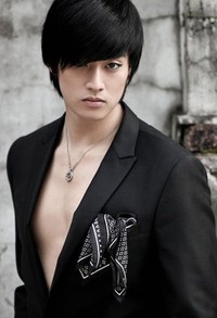 5 Member Boygrup Ini Jago Bela Diri