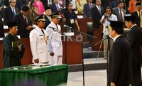 Pelantikan pasangan Gatot Pujo Nugroho dan Tengku Erry Nuradi sebagai Gubernur dan Wakil Gubernur Sumut terpilih  berlangsung di Gedung DPRD Sumut, Jalan Imam Bonjol, Medan.