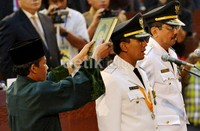 Pasangan Gatot dan Erry akan memimpin Sumut untuk periode 2013-2018. Keduanya memeroleh 32 persen suara dalam Pemilukada Sumut pada 7 Maret lalu.     