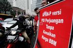 F-PDIP Aksi Simpatik Tolak Kenaikan BBM