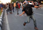 Demo di Makassar Rusuh, Sepeda Motor Dibakar