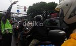 Demo Tolak Kenaikan BBM, Jalan Pramuka Macet