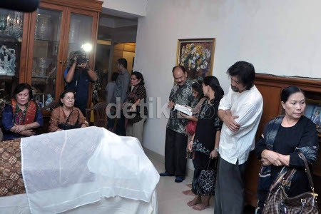 Ully, Si Ratu Artis Pembantu Terbaik