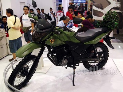 Unik, Honda Pamerkan Verza 150 Army di PRJ
