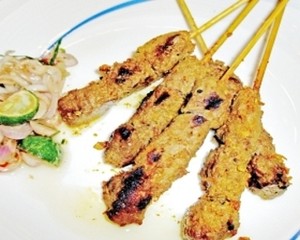 Sajian Satai Khas Bali yang Nikmat