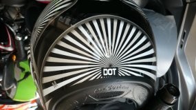 Duh! Helm DOT Juga Ada yang Palsu