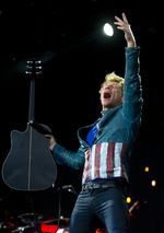 Berusia 51 Tahun, Jon Bon Jovi Tetap Energik