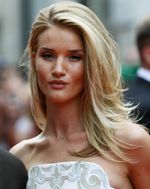 Bibir Seksi Rosie Huntington-Whiteley