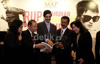 Salah satu gerai terbaru yang ada di Indonesia adalah Galeries Lafayette dari Prancis dan pertama kali di Indonesia.