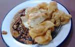 Nyam... Gurih Empuk Batagor Populer Bandung!