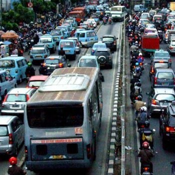 Peraturan Mobil Murah Berlaku, Jalan Berbayar DKI Berjalan