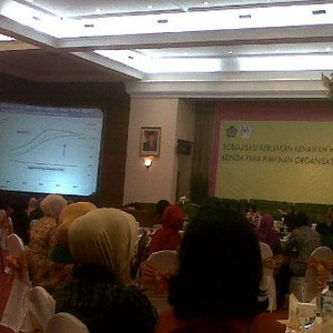 Kemenkeu Sosialisasi BBM Naik Pakai Grafik, Ibu-ibu: Saya Tidak Mengerti