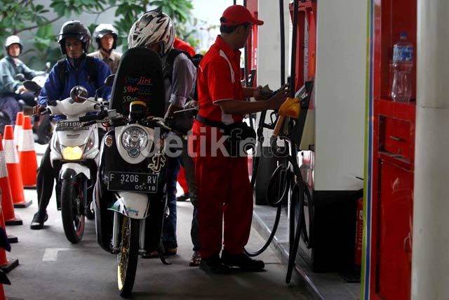 Jelang Harga Naik, Pembelian BBM di Jatim Melonjak