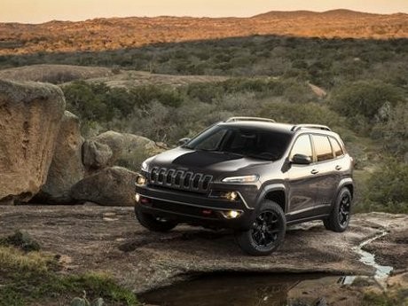 Chrysler Akhirnya Recall 2,7 Juta Mobil Cherokee dan Liberty